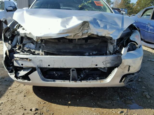 2G1WB5EN1A1171201 - 2010 CHEVROLET IMPALA LT SILVER photo 9