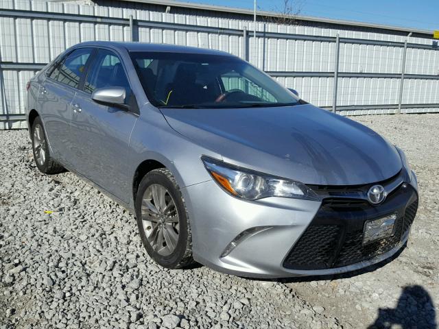 4T1BF1FK8FU960802 - 2015 TOYOTA CAMRY LE SILVER photo 1