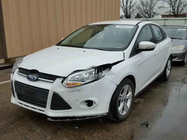 1FADP3F23EL411945 - 2014 FORD FOCUS SE WHITE photo 2