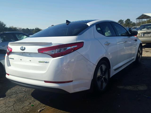 KNAGM4AD8D5058343 - 2013 KIA OPTIMA HYB WHITE photo 4