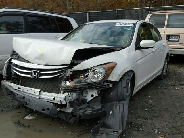 1HGCP2F37BA137232 - 2011 HONDA ACCORD LX WHITE photo 2