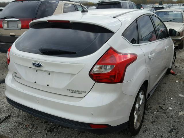 1FADP3N22DL156494 - 2013 FORD FOCUS TITA WHITE photo 4