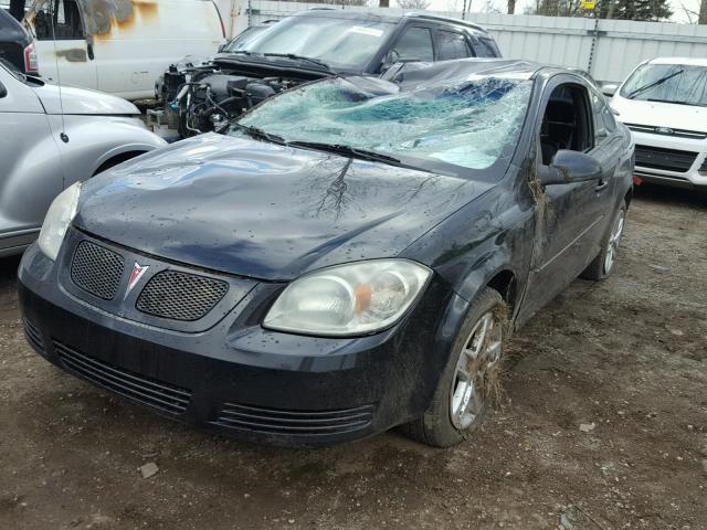 1G2AL18FX87259497 - 2008 PONTIAC G5 BLACK photo 2