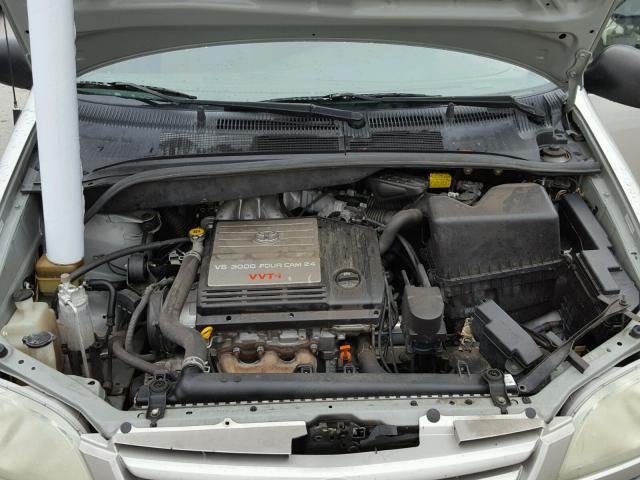 4T3ZF19CX2U440069 - 2002 TOYOTA SIENNA CE GRAY photo 7