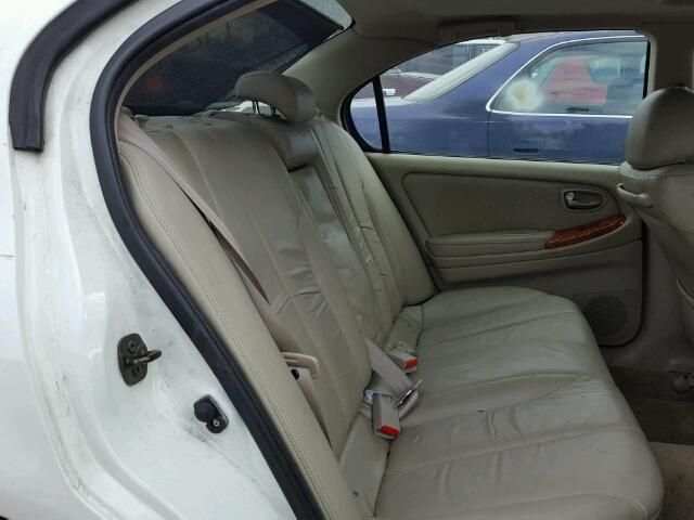 JNKDA31AX4T207988 - 2004 INFINITI I35 WHITE photo 6