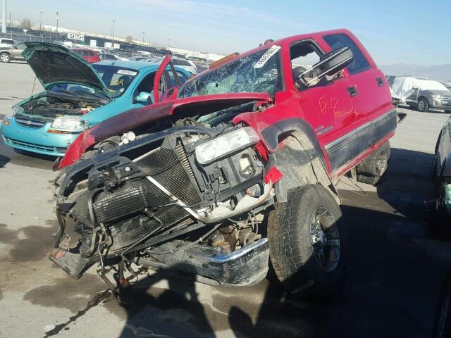 1GCHK23192F103477 - 2002 CHEVROLET SILVERADO RED photo 2