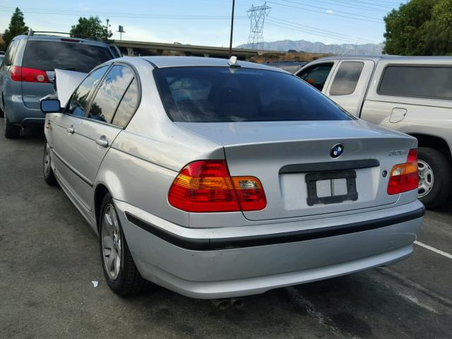 WBAEV33435KX11076 - 2005 BMW 325 I SILVER photo 3