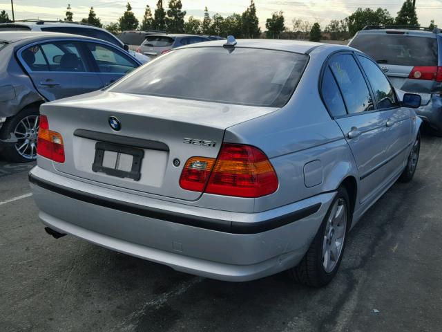WBAEV33435KX11076 - 2005 BMW 325 I SILVER photo 4