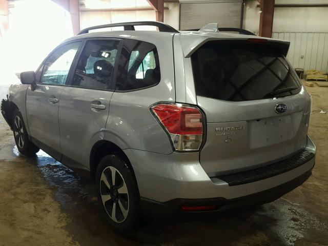 JF2SJAEC5JH415611 - 2018 SUBARU FORESTER 2 SILVER photo 3