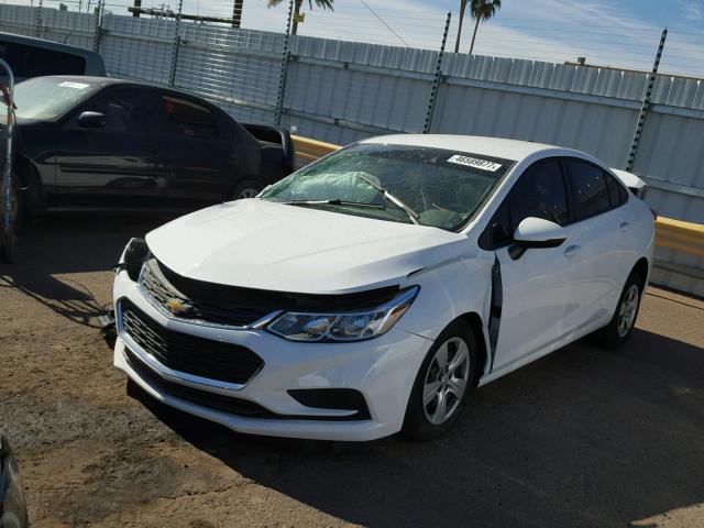 1G1BC5SMXH7253660 - 2017 CHEVROLET CRUZE LS WHITE photo 2