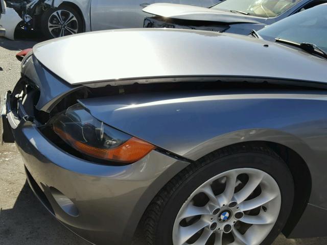 4USBT33584LS48973 - 2004 BMW Z4 2.5 GRAY photo 9