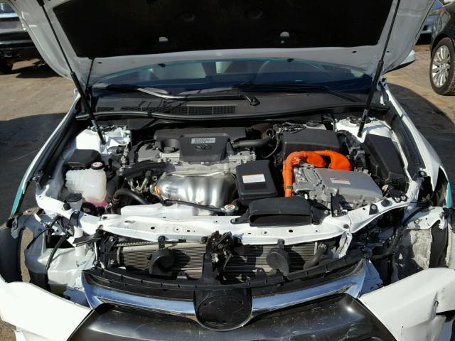 4T1BD1FK8HU218392 - 2017 TOYOTA CAMRY HYBR TWO TONE photo 7