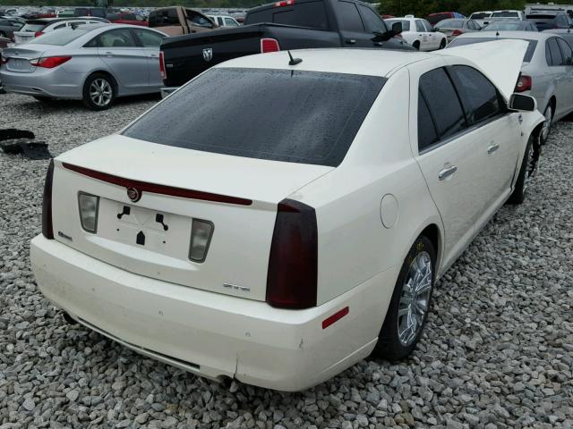 1G6DZ67A380159053 - 2008 CADILLAC STS WHITE photo 4