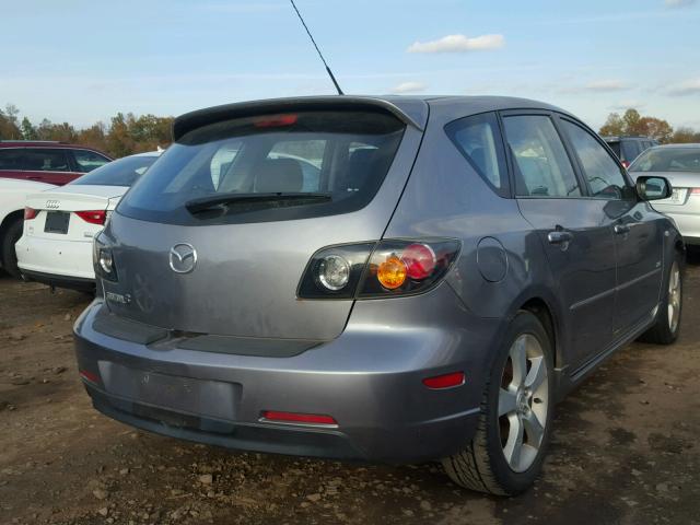 JM1BK143461479961 - 2006 MAZDA 3 HATCHBAC GRAY photo 4