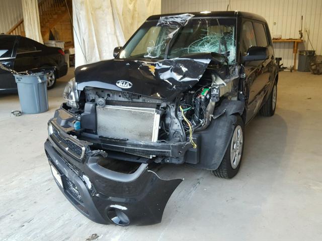 KNDJT2A51D7495873 - 2013 KIA SOUL BLACK photo 2