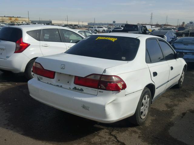 1HGCF8640XA118219 - 1999 HONDA ACCORD DX WHITE photo 4