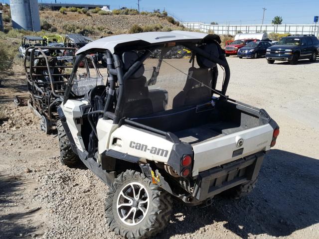 3JBKVAP2XFJ000699 - 2015 CAN-AM COMMANDER WHITE photo 3