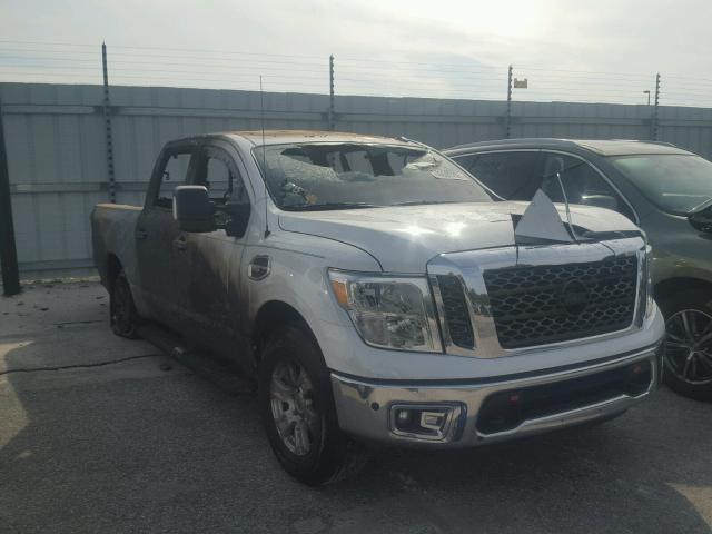 1N6AA1E65HN504303 - 2017 NISSAN TITAN SV WHITE photo 1