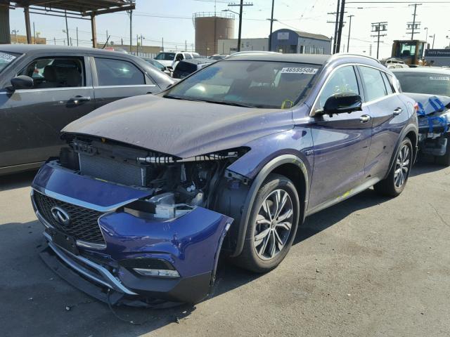 SJKCH5CR6HA031589 - 2017 INFINITI QX30 BASE BLUE photo 2