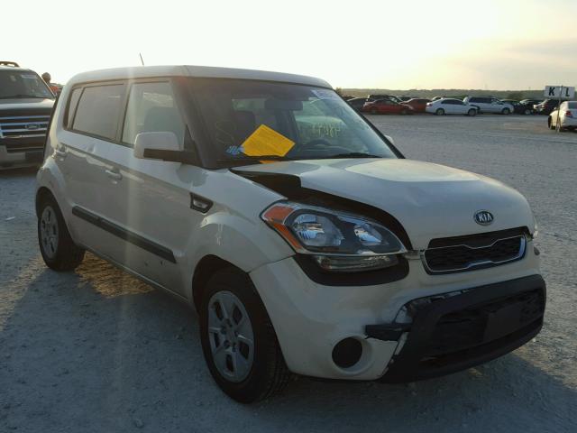 KNDJT2A56C7390860 - 2012 KIA SOUL WHITE photo 1