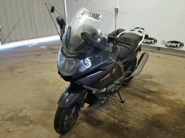 WB106110XDZX81708 - 2013 BMW K1600 GT GRAY photo 2