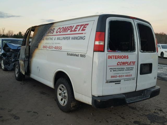 1GCSGAFX5B1141030 - 2011 CHEVROLET EXPRESS G1 WHITE photo 3