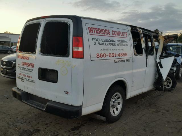 1GCSGAFX5B1141030 - 2011 CHEVROLET EXPRESS G1 WHITE photo 4