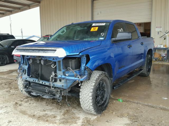 5TFEM5F11GX104506 - 2016 TOYOTA TUNDRA CRE BLUE photo 2