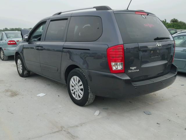 KNDMG4C71E6588959 - 2014 KIA SEDONA LX GRAY photo 3