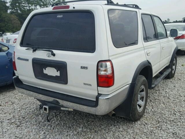 JT3GN86R810182427 - 2001 TOYOTA 4RUNNER SR WHITE photo 4