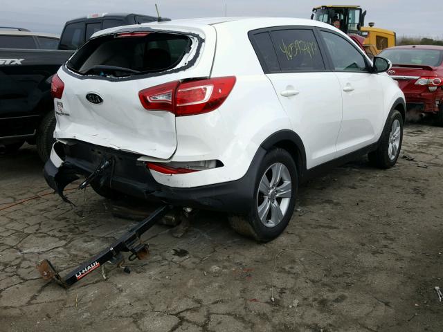 KNDPB3A21C7298354 - 2012 KIA SPORTAGE B WHITE photo 4