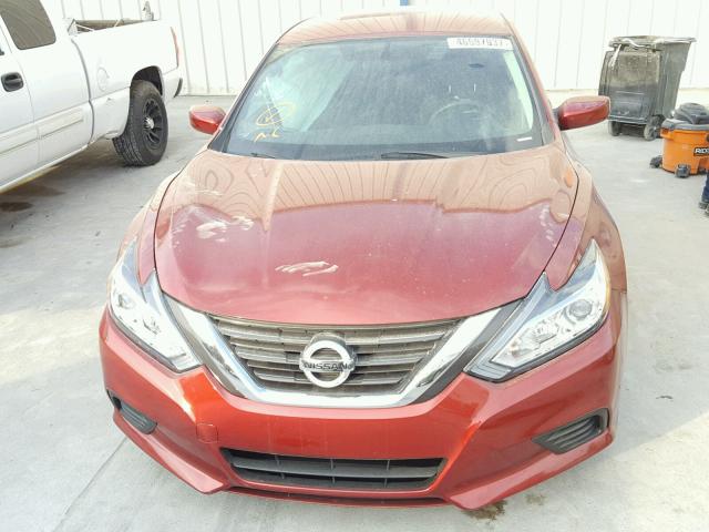 1N4AL3AP4HC154462 - 2017 NISSAN ALTIMA 2.5 RED photo 10