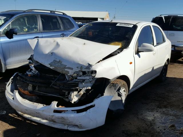 KL1TD52674B230281 - 2004 CHEVROLET AVEO WHITE photo 2