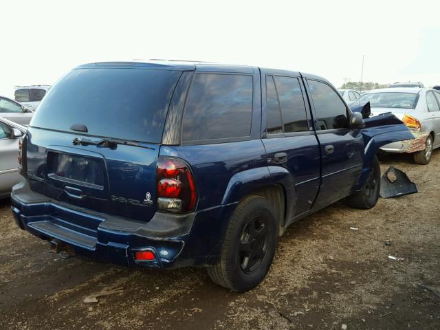 1GNDT13S622505826 - 2002 CHEVROLET TRAILBLAZE BLUE photo 4