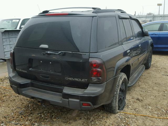 1GNDT13SX22128448 - 2002 CHEVROLET TRAILBLAZE BLACK photo 4