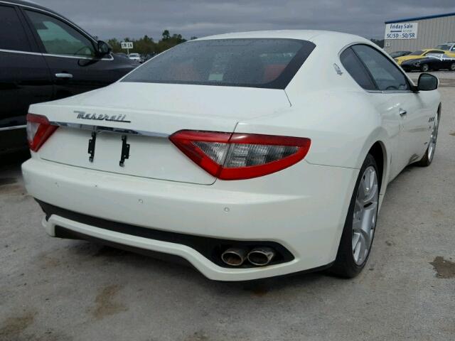 ZAMGJ45A580038237 - 2008 MASERATI GRANTURISM WHITE photo 4