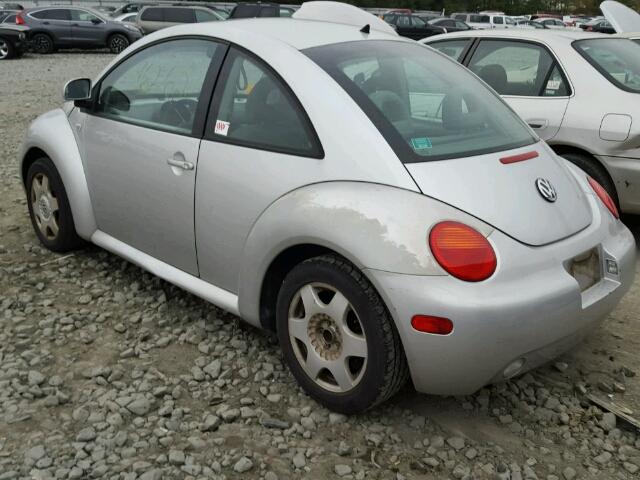 3VWCC21CXYM467618 - 2000 VOLKSWAGEN NEW BEETLE 银色 照片 3