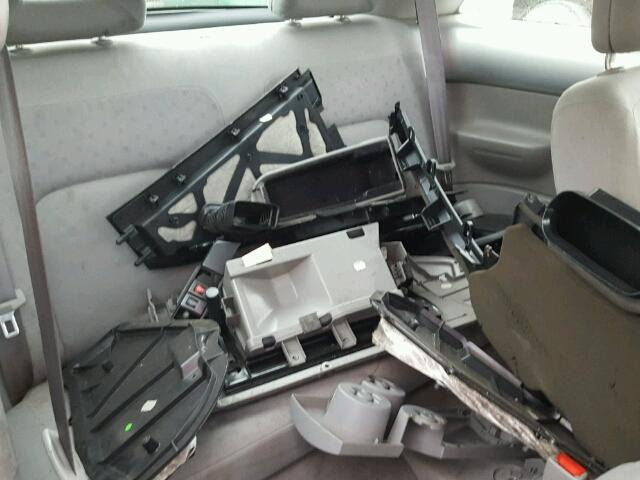 3VWCC21CXYM467618 - 2000 VOLKSWAGEN NEW BEETLE 银色 照片 6