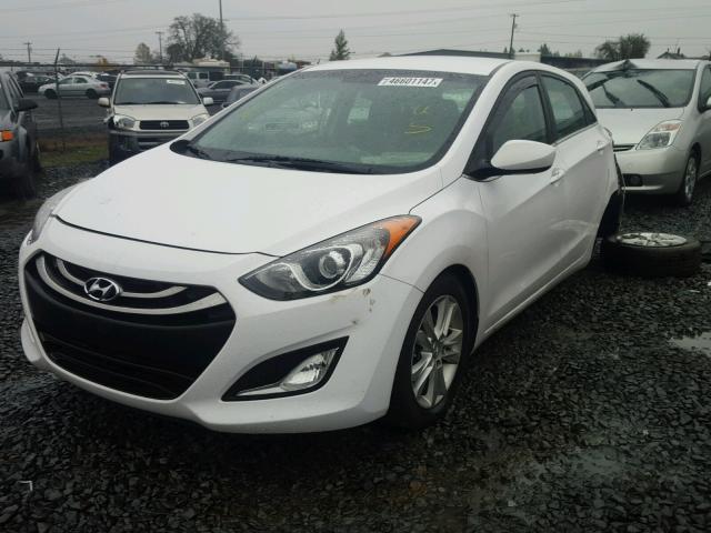 KMHD35LE2DU149372 - 2013 HYUNDAI ELANTRA GT WHITE photo 2