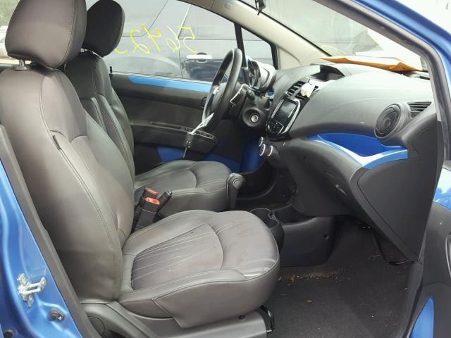 KL8CD6S99DC569622 - 2013 CHEVROLET SPARK 1LT Синий фото 5