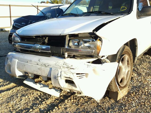 1GNDS13SX72117864 - 2007 CHEVROLET TRAILBLAZE WHITE photo 9