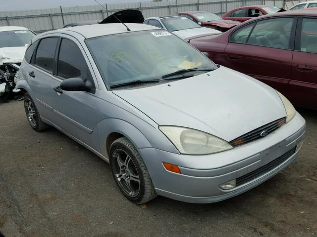 3FAFP37342R232763 - 2002 FORD FOCUS ZX5 SILVER photo 1