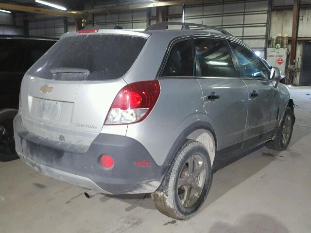 3GNAL2EK9CS581262 - 2012 CHEVROLET CAPTIVA SP SILVER photo 4