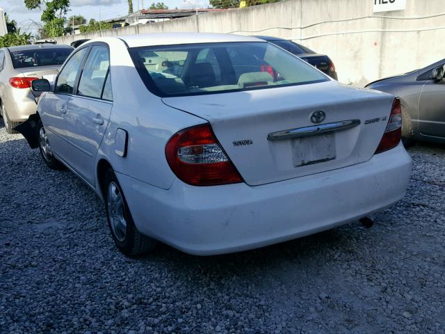 4T1BE32K13U258059 - 2003 TOYOTA CAMRY LE WHITE photo 3