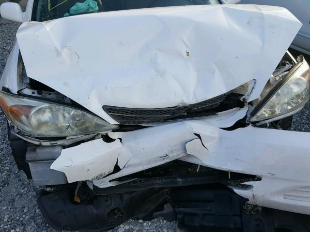 4T1BE32K13U258059 - 2003 TOYOTA CAMRY LE 白色 照片 9
