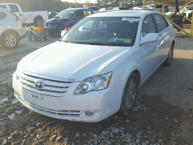 4T1BK36B87U217291 - 2007 TOYOTA AVALON WHITE photo 2