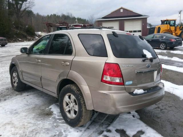 KNDJD733X65643670 - 2006 KIA SORENTO EX GOLD photo 3