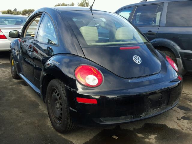 3VWPG3AG6AM035905 - 2010 VOLKSWAGEN NEW BEETLE 黑色 照片 3