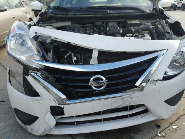 3N1CN7AP6FL924007 - 2015 NISSAN VERSA S WHITE photo 9