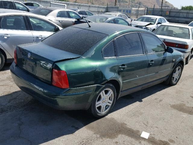 WVWPD23B1YP366239 - 2000 VOLKSWAGEN PASSAT GLX 绿色 照片 4